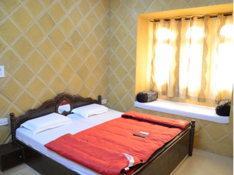 Hotel Qutub Villa Jaisalmer Buitenkant foto