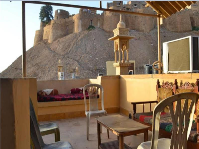 Hotel Qutub Villa Jaisalmer Buitenkant foto