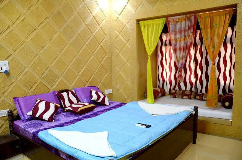 Hotel Qutub Villa Jaisalmer Buitenkant foto
