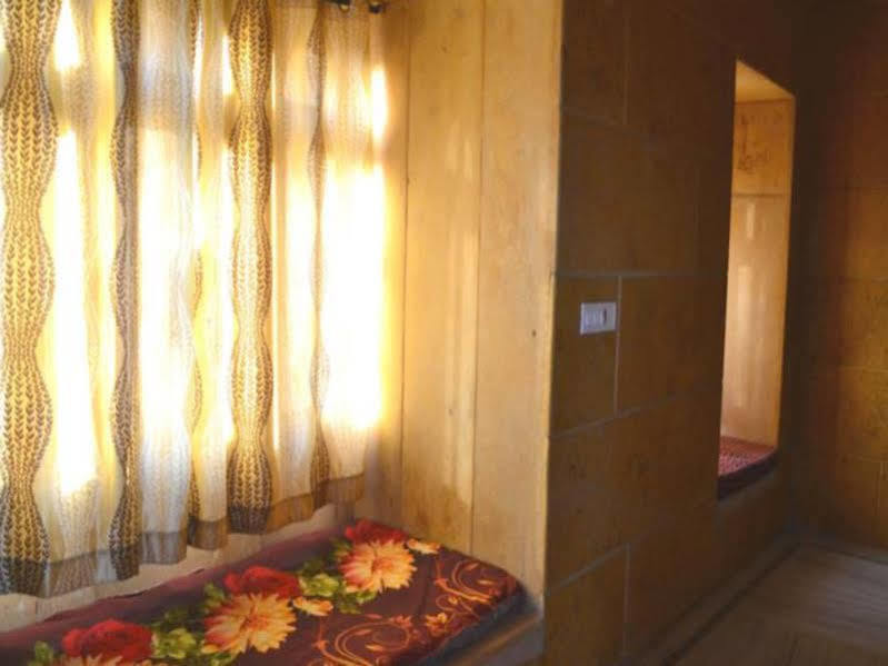 Hotel Qutub Villa Jaisalmer Buitenkant foto