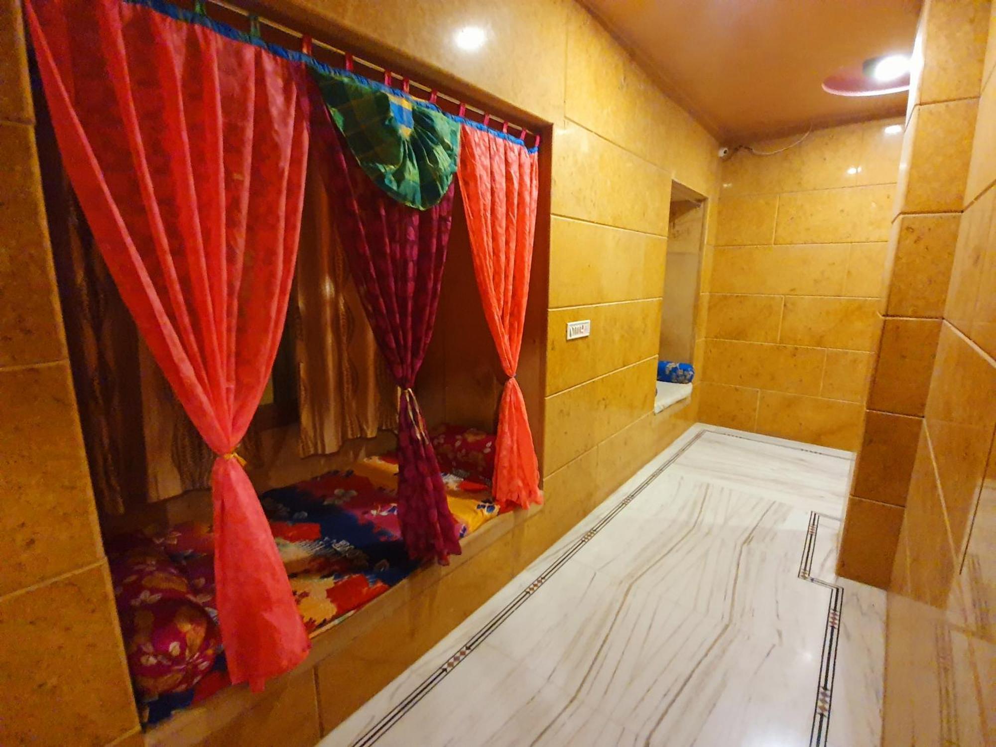 Hotel Qutub Villa Jaisalmer Buitenkant foto